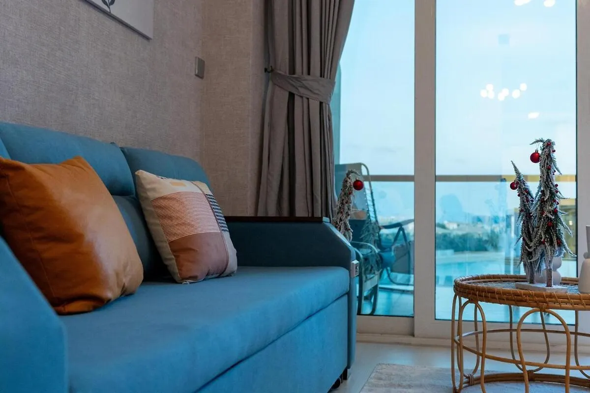 Dreamy Waterfront Studio In Dubai Palm Jumeirah 0*,