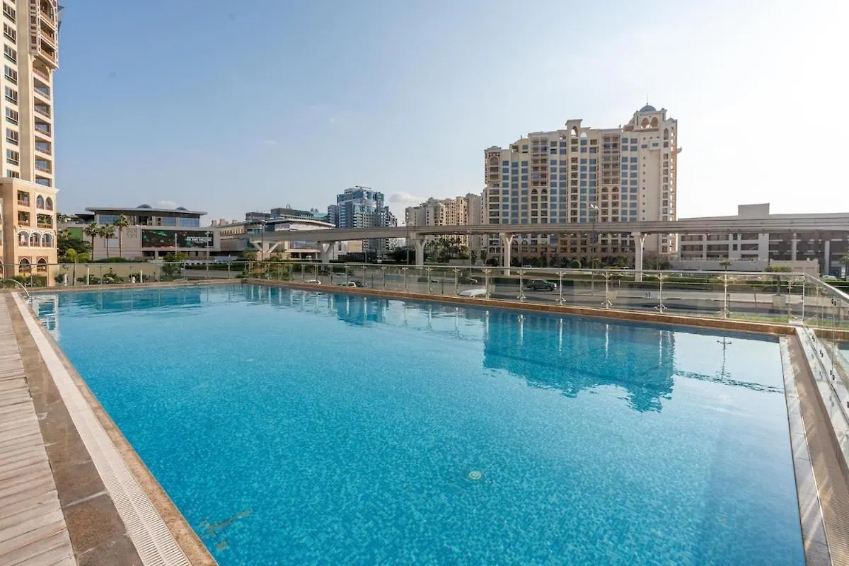 Dreamy Waterfront Studio In Dubai Palm Jumeirah