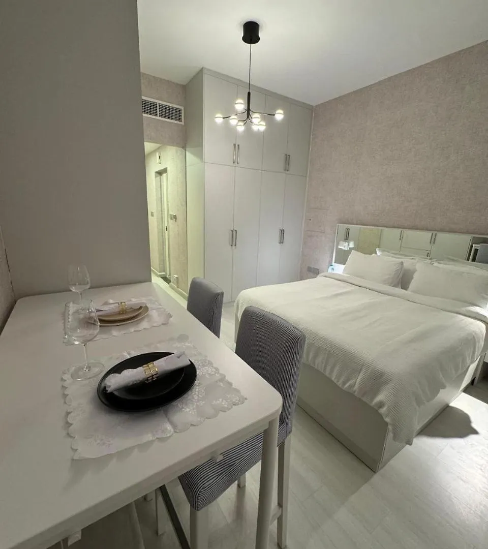 Dreamy Waterfront Studio In Dubai Palm Jumeirah 0*,